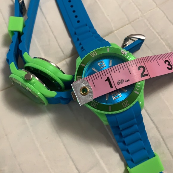 Diving watches, will need battery - Picture 4 of 11